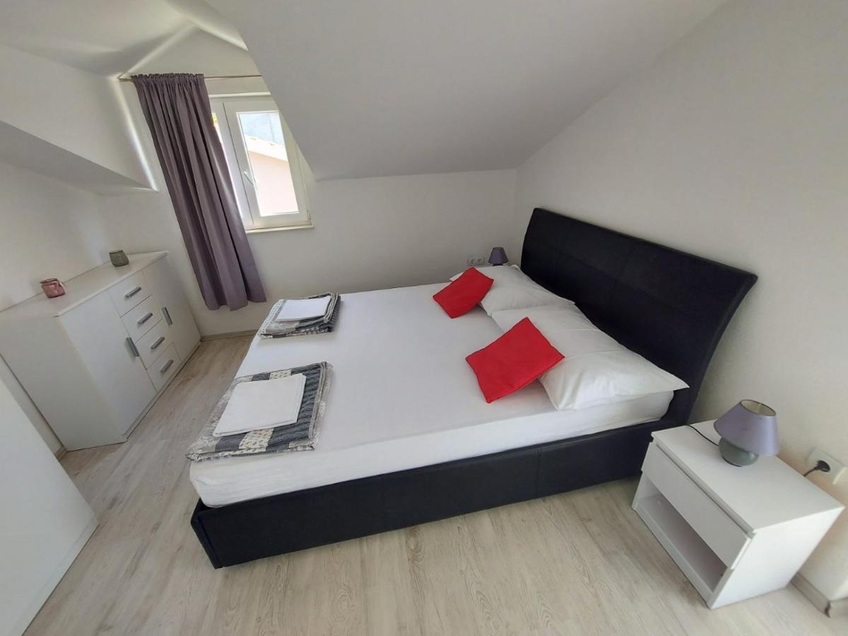 Apartments Durda Шибеник Экстерьер фото